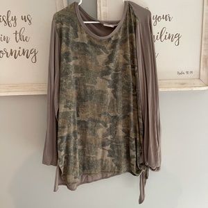 Camo top